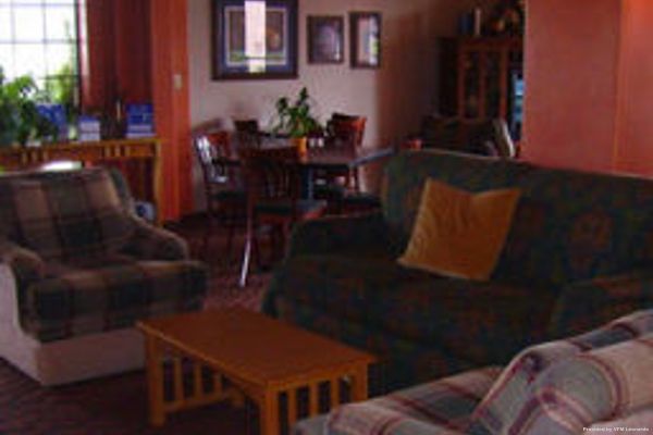 The Redwood Riverwalk Hotel (Fortuna)